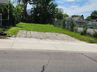 13015 Conant St, Hamtramck, MI 48212