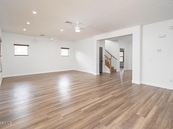 5th image of 17839 W IVY Lane