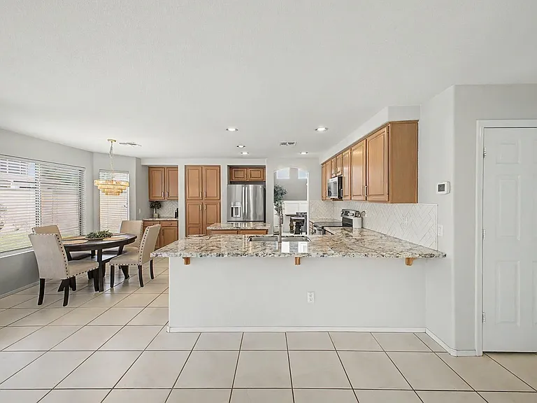 7464 W Potter Dr — Photo 8
