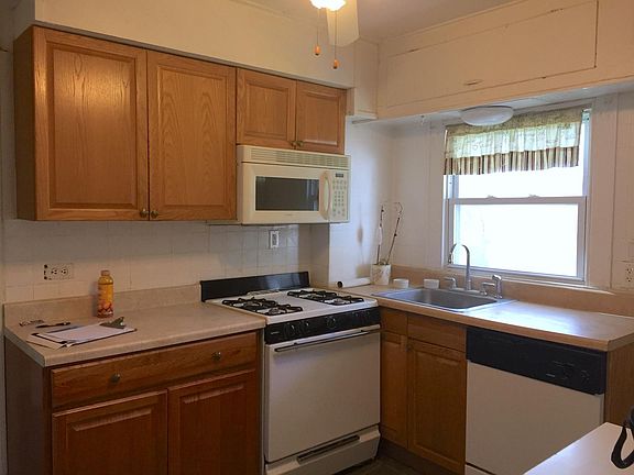 Kitchen with gas range