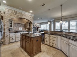 5631 Shiloh Forest Dr, Midlothian, TX 76065