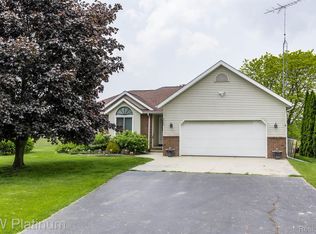 5409 North Rd, North Street, MI 48049