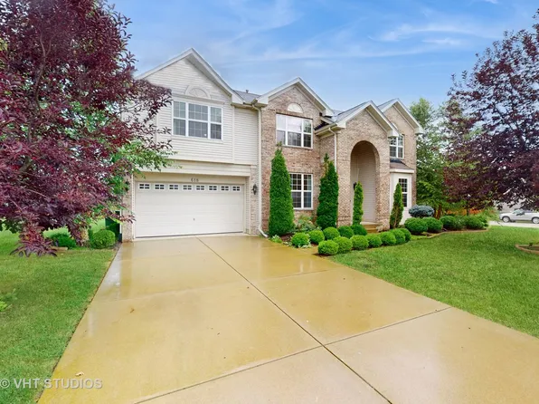 618 S Edgewater Ln, Shorewood, IL 60404