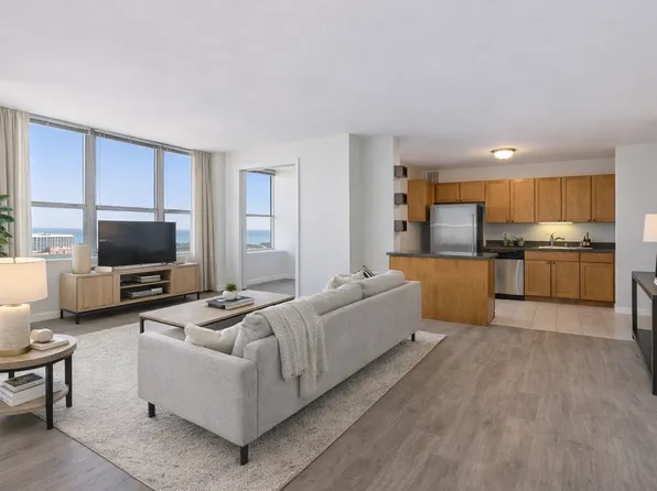 655 W Irving Park Rd APT 3314, Chicago, IL 60613