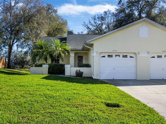 8950 Courtyard Ln, Groveland, FL 34736