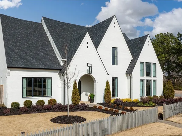 6165 Shrewsbury Ln, Tuscaloosa, AL 35406