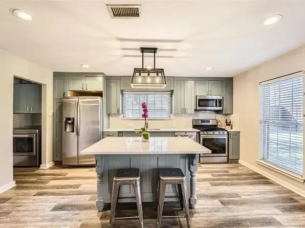 4513 Bryan Cir, Sachse, TX 75048