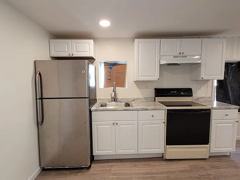 104 N Franklin St #A — Photo 12