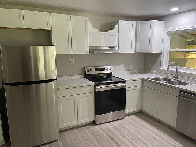 1st image of 5431 NE 35th St #20