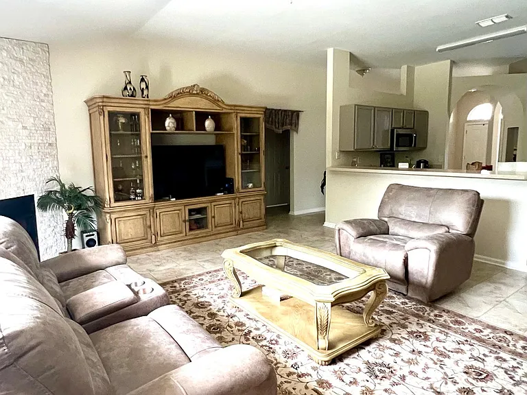 3258 Woodglen Dr — Photo 16
