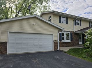 21670 Lees Ct, Brookfield, WI 53045