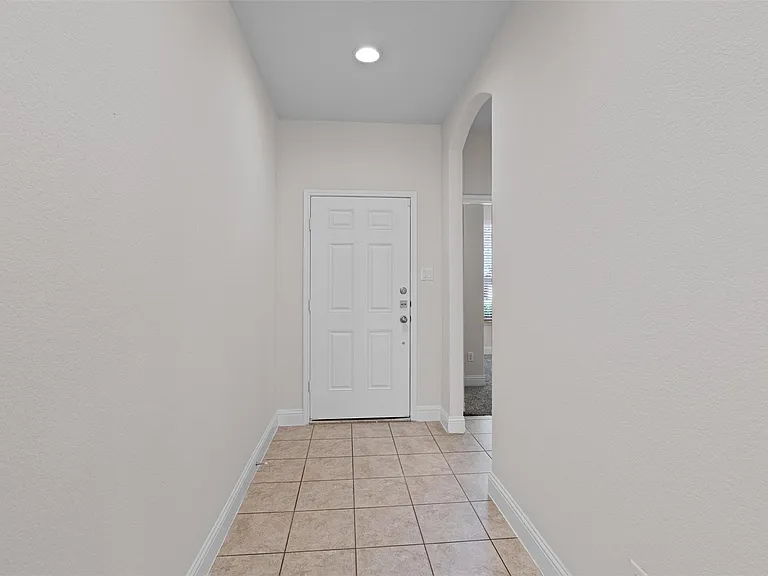 3021 Angelina Ct — Photo 3