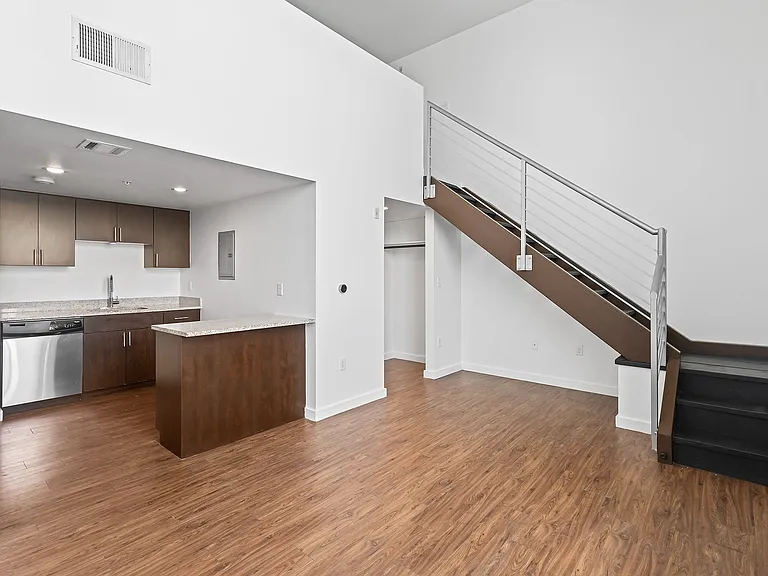 Emerson Lofts — Photo 45