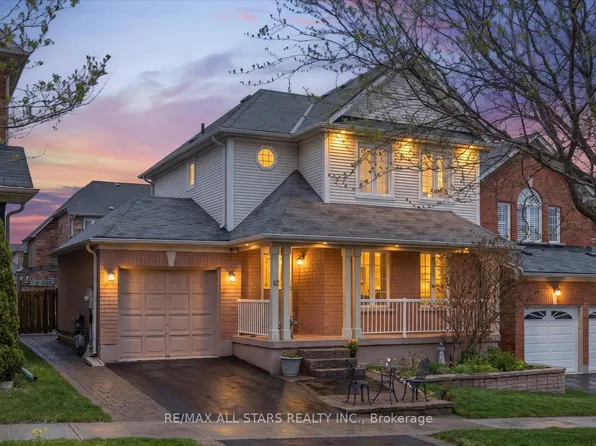 62 Reddenhurst Cres, Georgina, ON L4P 4G2