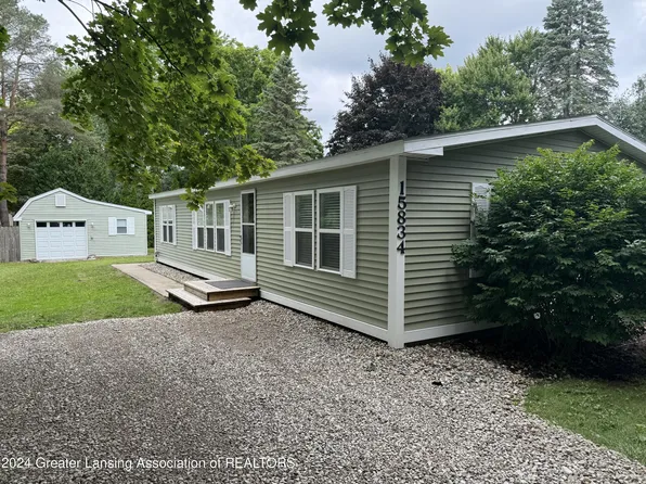 15834 Park Lake Rd, East Lansing, MI 48823