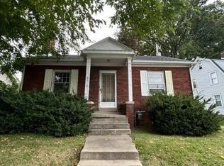 2312 S 5th St, Springfield, IL 62703