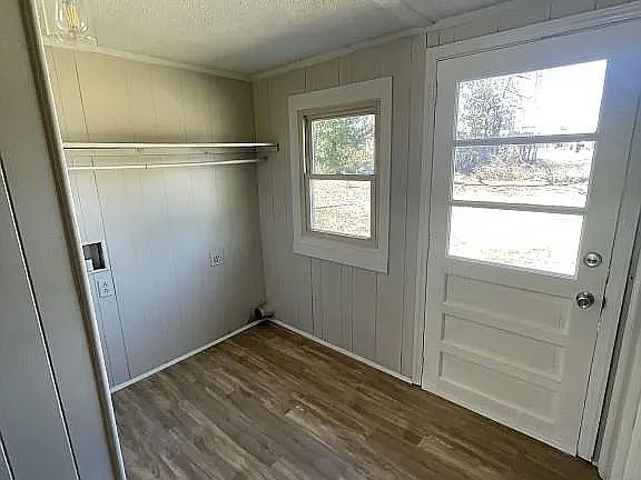 2nd image of 225 E Sharpe St #B