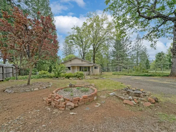 3091 Caldwell Dr, Camino, CA 95709