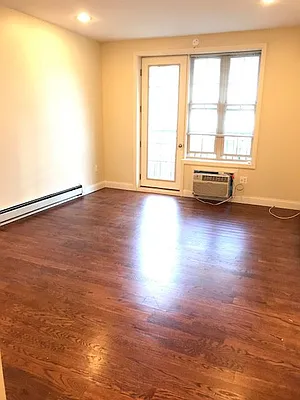 Rented by NYLA Realty | media 1