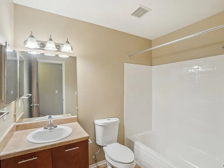 Arbor Knoll — Photo 10