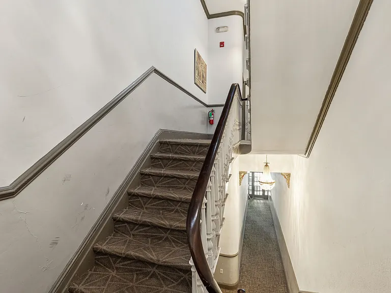 1931 Chestnut St #2M — Photo 6