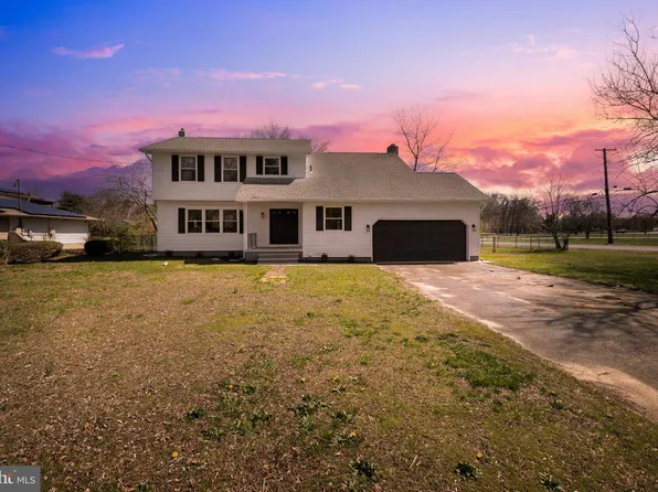 1387 Sherwood Dr, Vineland, NJ 08361