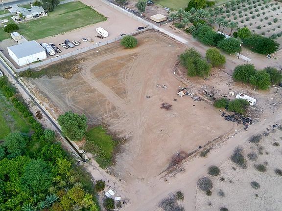 4th image of 3229 W County Rd #18