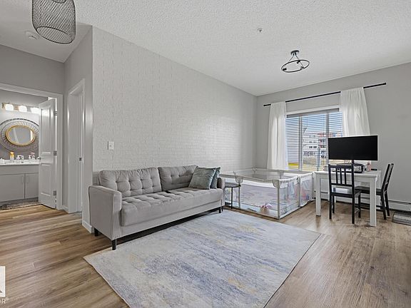 3rd image of 1818 Rutherford Rd SW #147