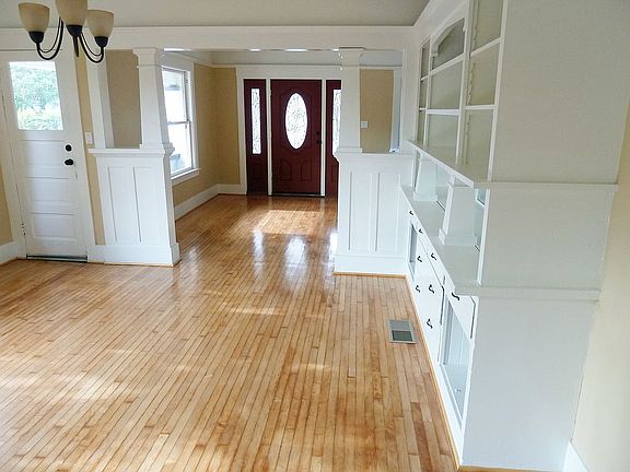 Looking from DR-more shelves