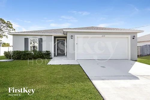 3959 SW Halcomb St Photo 1