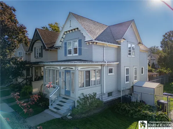 407 Dove St, Dunkirk, NY 14048