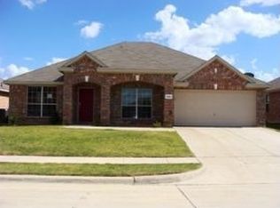 7004 Meadow Bend Dr, Arlington, TX 76002