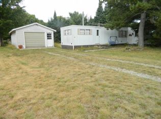 33834 S Lane Rd, Drummond Island, MI 49726
