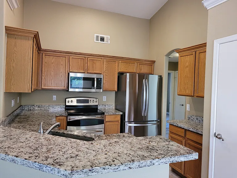 3950 E Campbell Ave — Photo 8