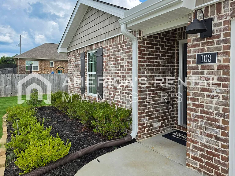 103 Jonboy Ave — Photo 6