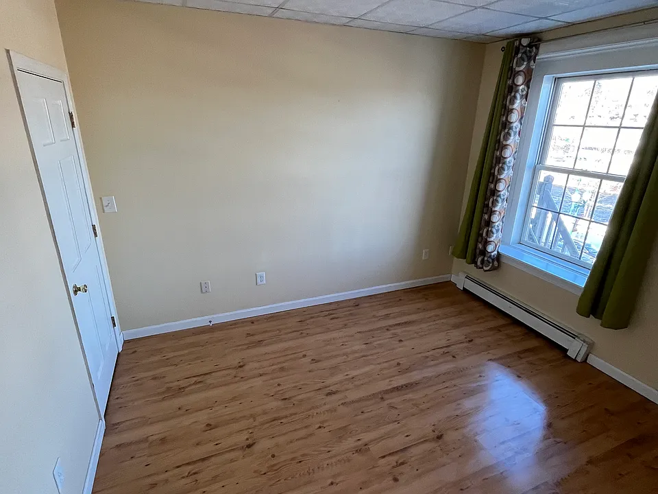 283 Water St #3B