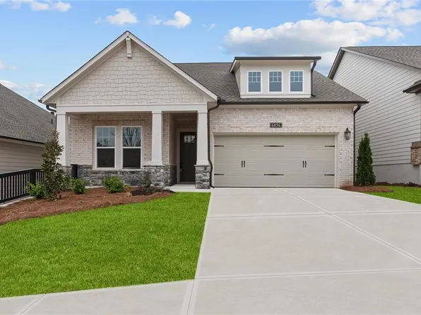 6836 Bungalow Rd, Flowery Branch, GA 30542