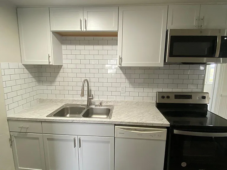 3001 Hanover Pike #B — Photo 1