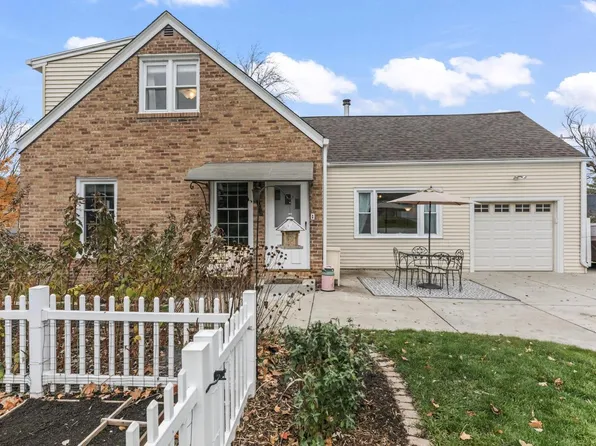 1230 Georges AVENUE, Brookfield, WI 53045