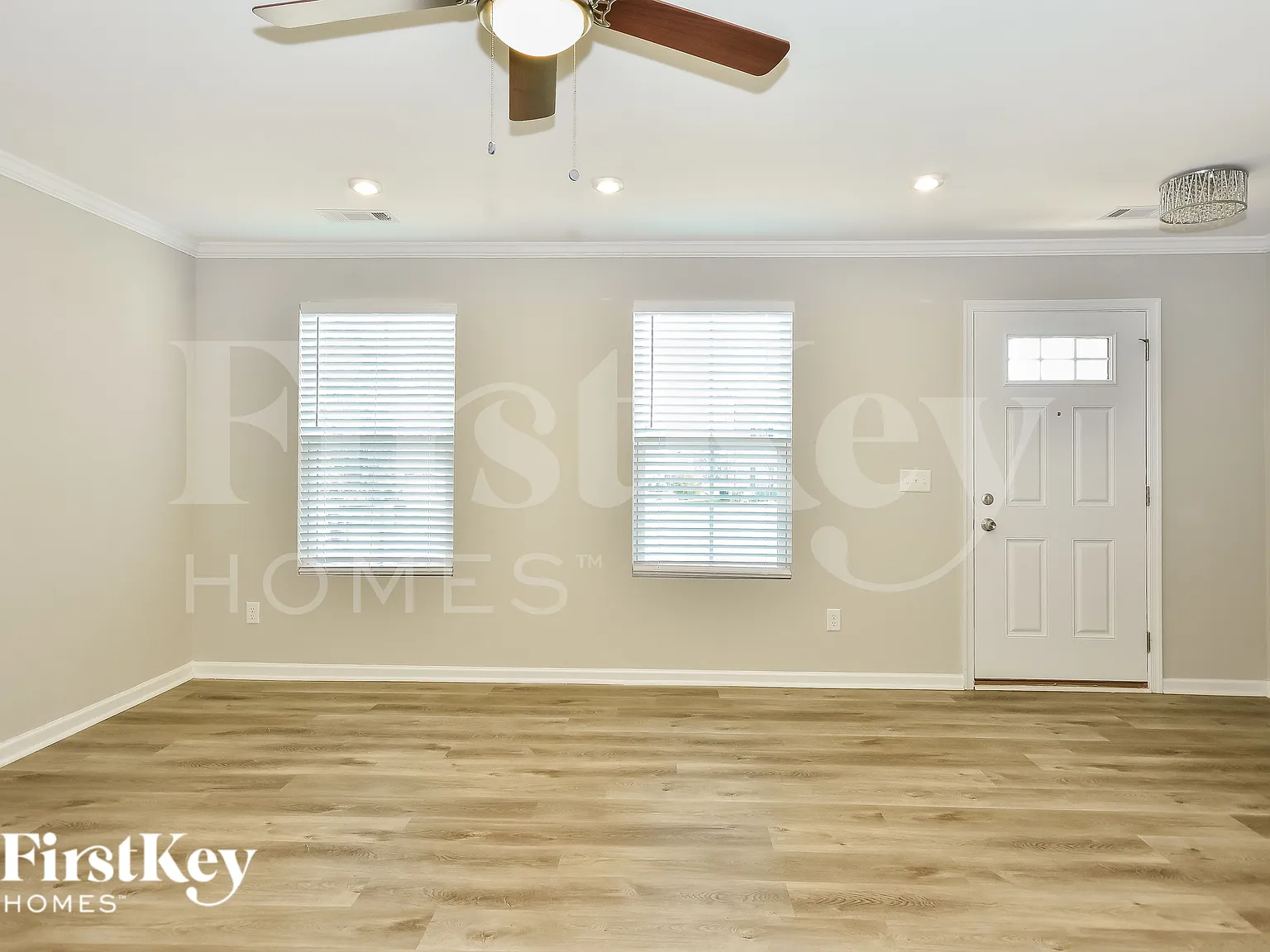 5 bed, 2.5 bath, 1920 sqft, $2,255 — Photo 4