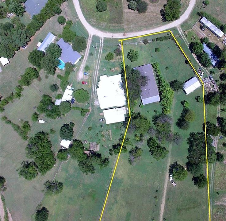1st image of 368 Lake Shore Ln