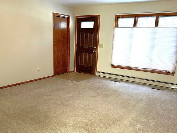 5th image of 515-517 Bridgewater St #515