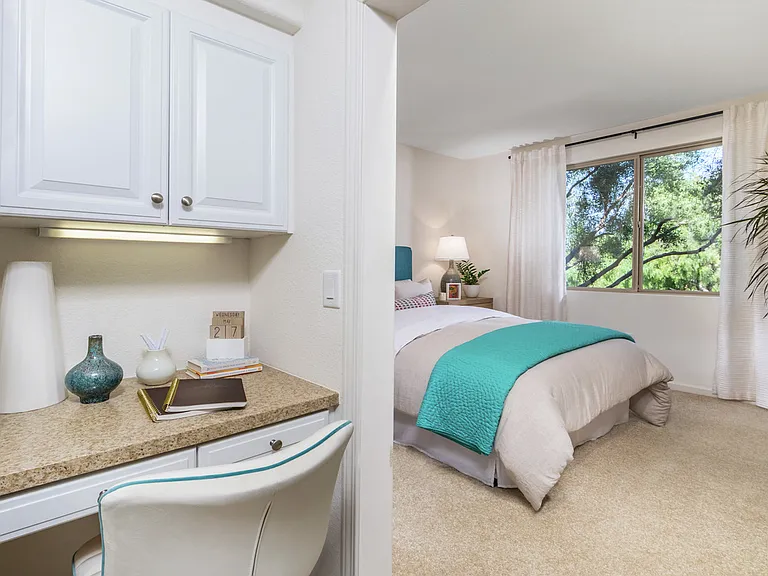 Pacific View Apartment Homes — Photo 5