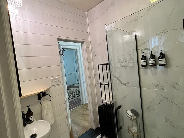 701 N Lincoln St — Photo 5
