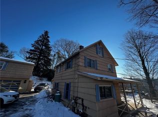 2 Segar St, Danbury, CT 06810