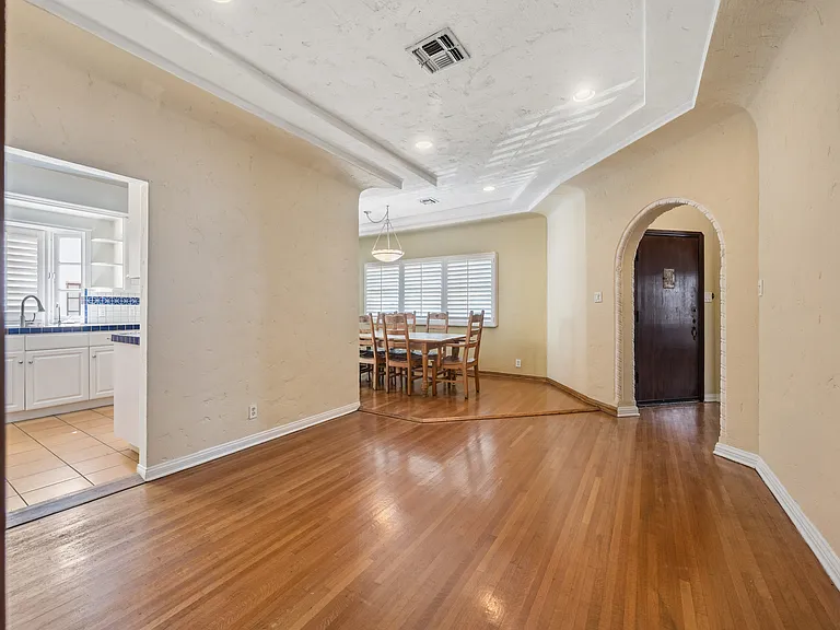 166 N Arnaz Dr #166.5 — Photo 8