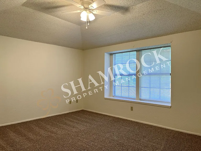 2103 Kirby Lee St — Photo 8