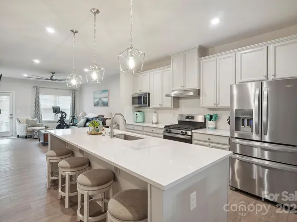 6242 Ashton Park Dr, Denver, NC 28037