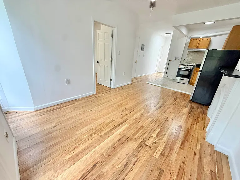 442 Gates Ave #4F — Photo 4