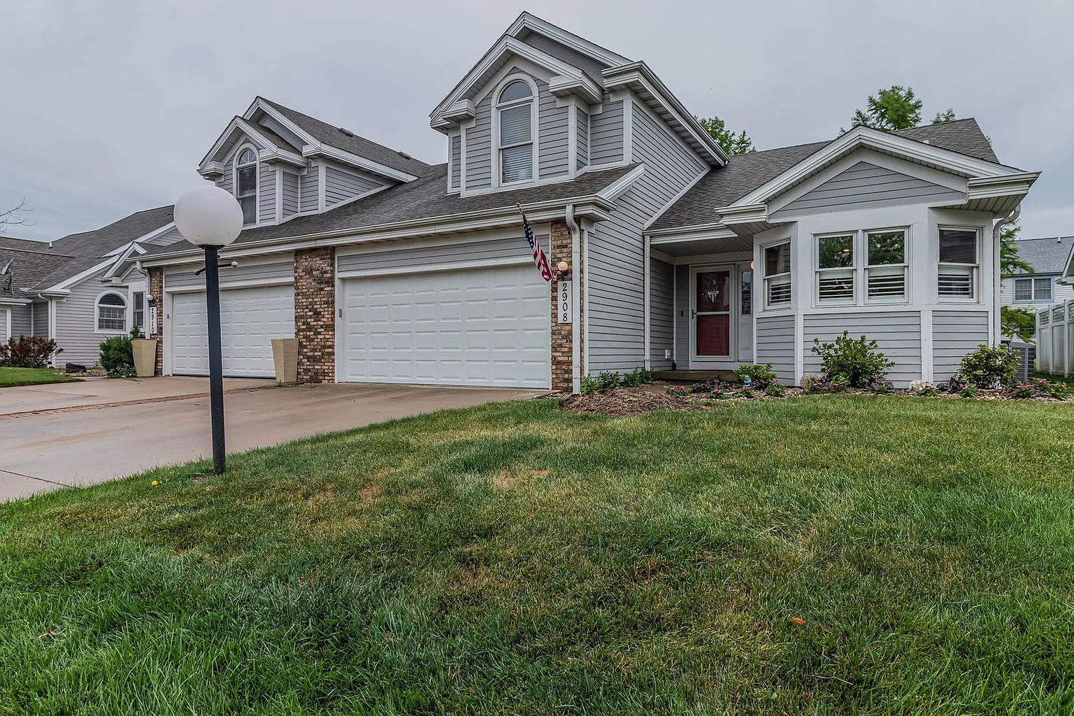 2908 Heathwood Ct photo 1